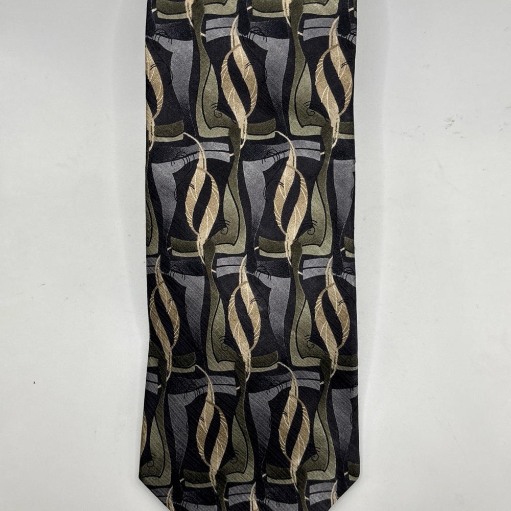Arrow Black and Gold Patterned Tie